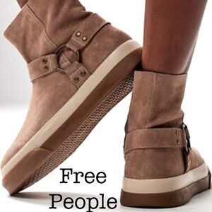 NEW Free People Bodhi Harness Sneaker
Bootie Suede Size 6